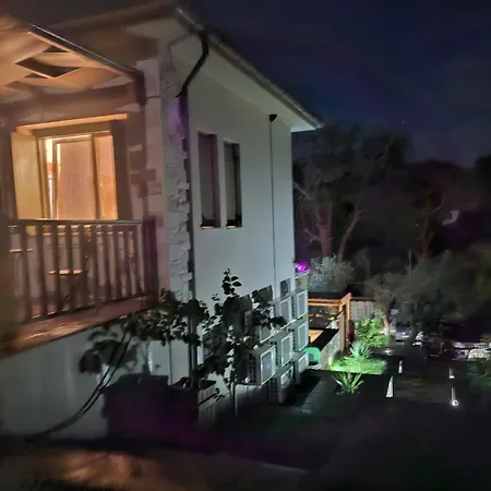 Casa Dobrescu Katigiorgis Pelion ארגלסטי